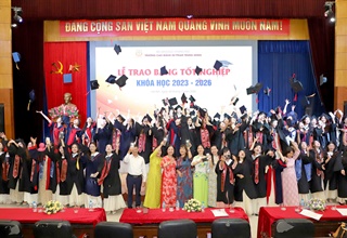 Trường Cao đẳng Sư phạm Trung ương tổ chức Lễ trao bằng tốt nghiệp đối với sinh viên khóa 2023 - 2026