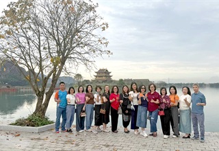 Chi bộ Khoa Giáo dục đại cương tổ chức sinh hoạt chuyên đề: “Tìm hiểu một số vấn đề văn hoá, tôn giáo ở Ninh Bình hiện nay”